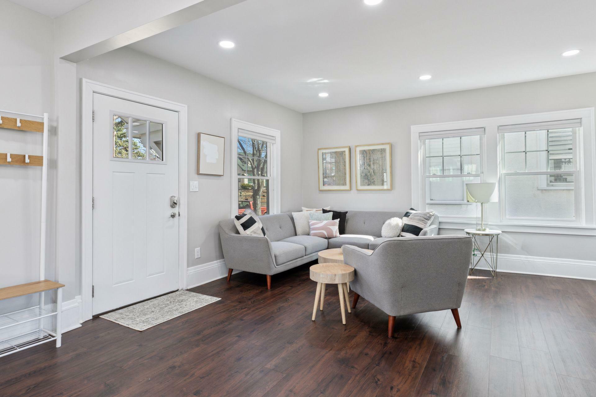 Property Photo: 1744 Jefferson Avenue MN 55105