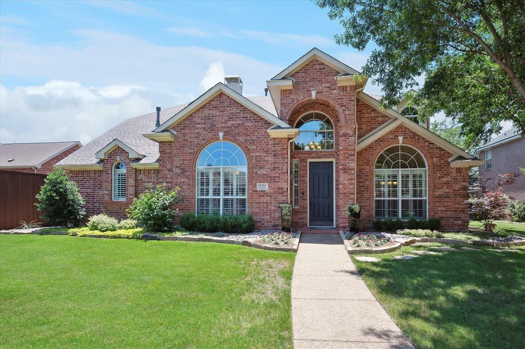 Property Photo: 521 Blackfield Drive TX 75019