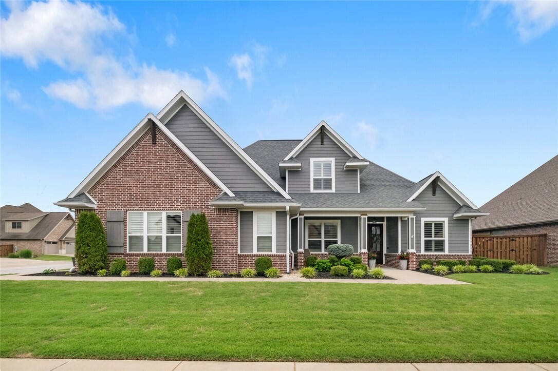 Property Photo: 8604 W Birdsong Lane AR 72713
