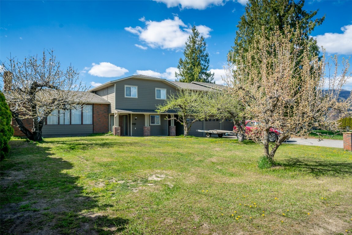 2308 Thacker Drive  West Kelowna BC V1Z 1V7 photo
