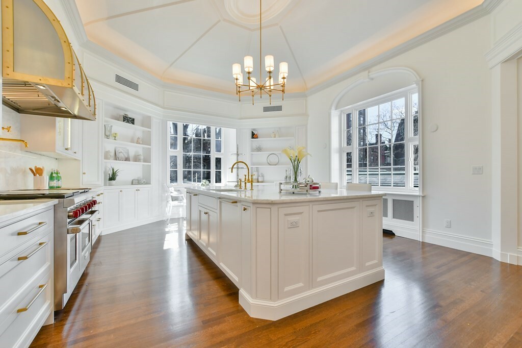 Property Photo: 20 Chestnut St. 1 MA 02108