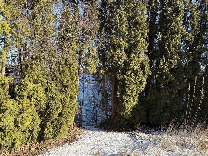 Property Photo: 351 County Rd RI 02806