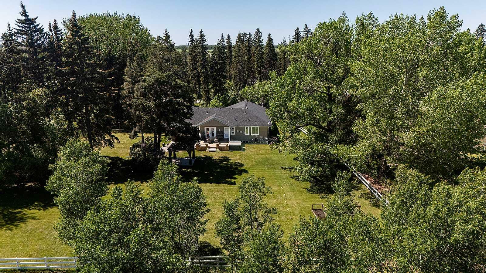 Property Photo: 38039 C&Ampe Trail AB T4E 1R9