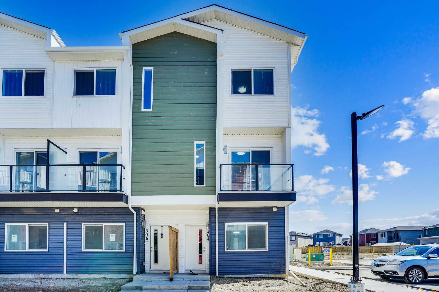 304 Red Sky Villas NE  Calgary AB T3N 2M2 photo