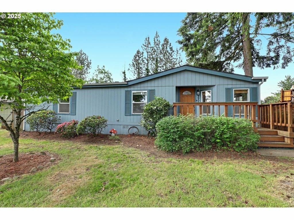 Property Photo: 9900 SE 72nd Ave OR 97222