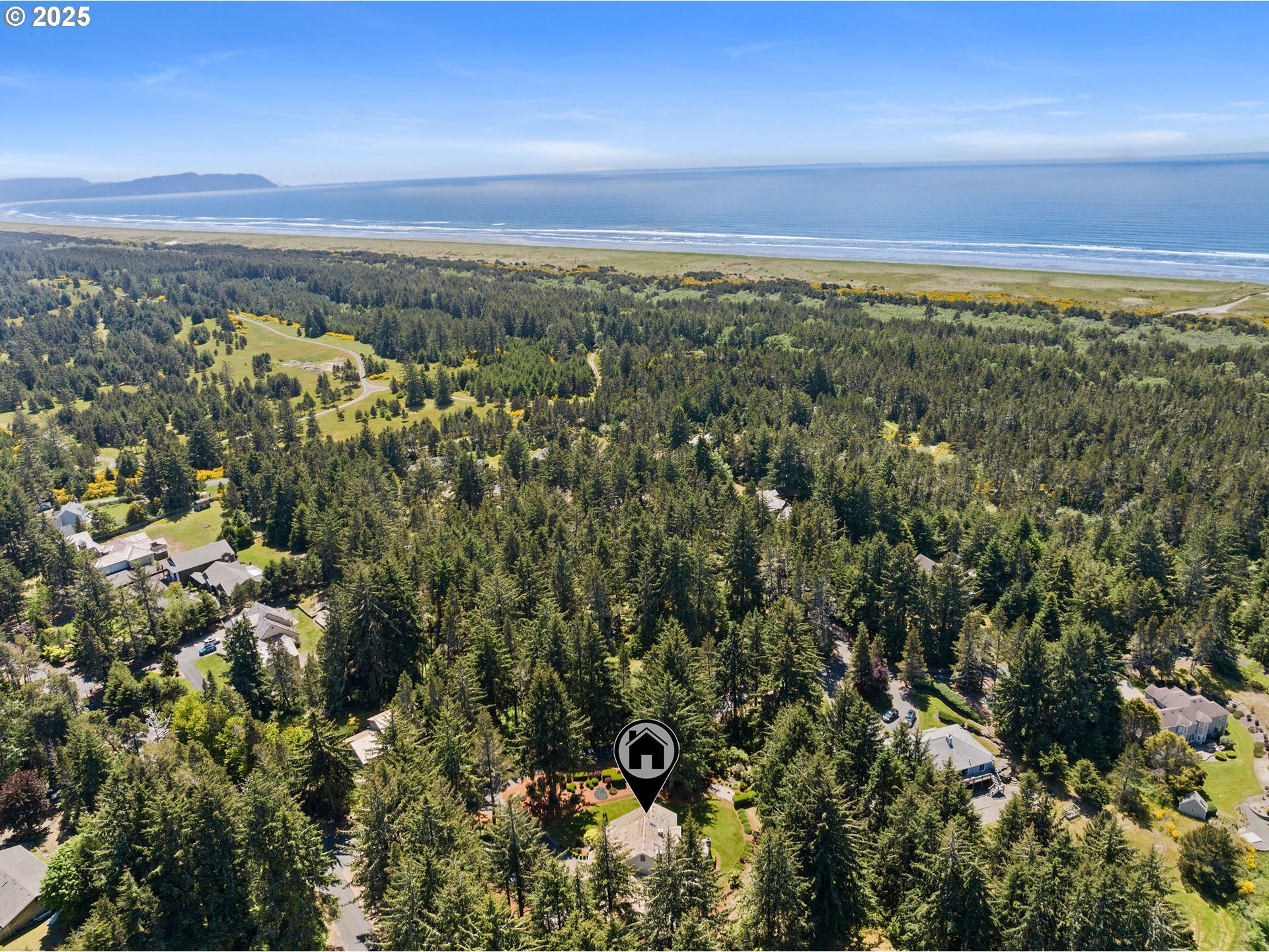Property Photo:  1635 SW 14th St  OR 97146 