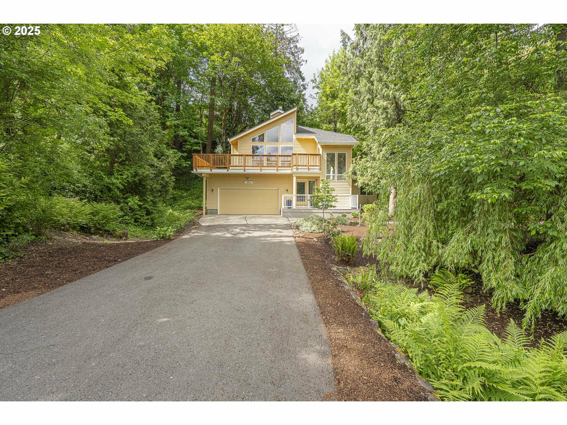 Property Photo: 14411 SE Upper Aldercrest Dr OR 97267