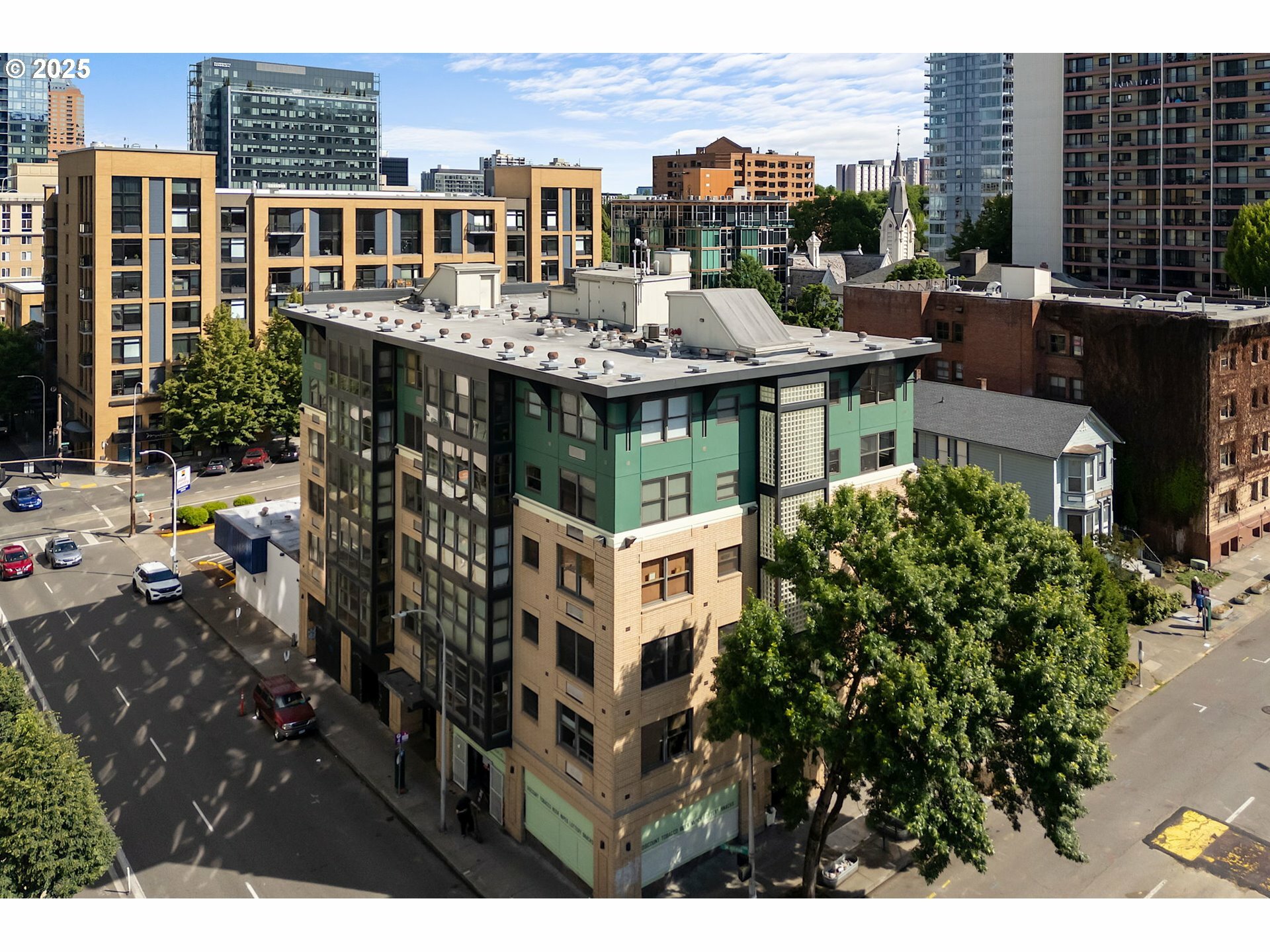 Property Photo: 1134 SW Jefferson St 506 OR 97201