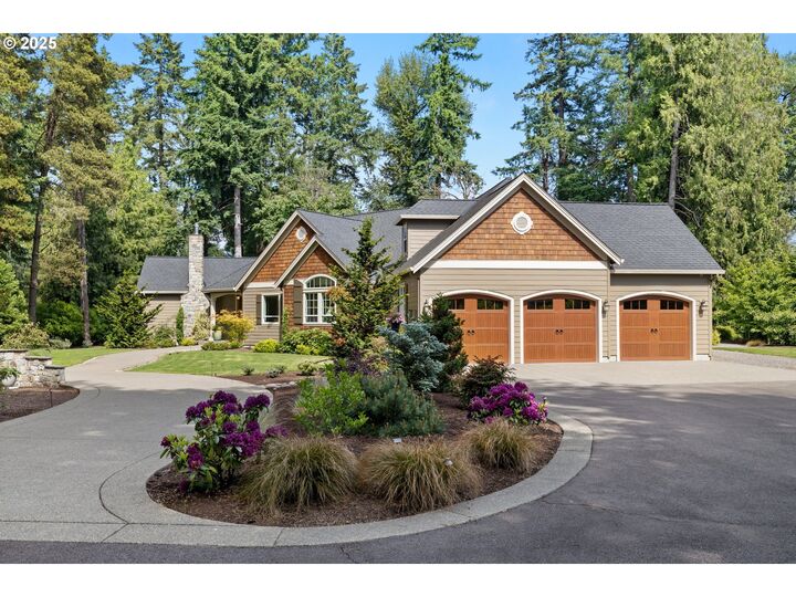 Property Photo: 31678 SW Isle Way Ln OR 97068