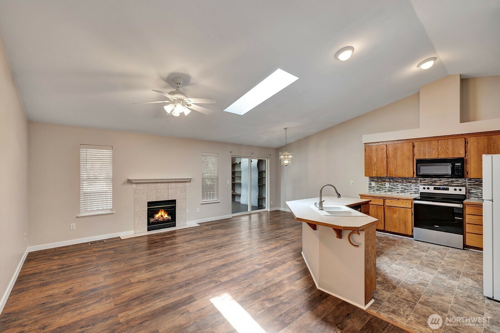 Property Photo: 8115 109th Street E 8117 WA 98373