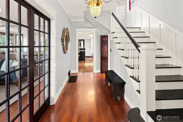 Property Photo: 3201 SW Genesee St WA 98126