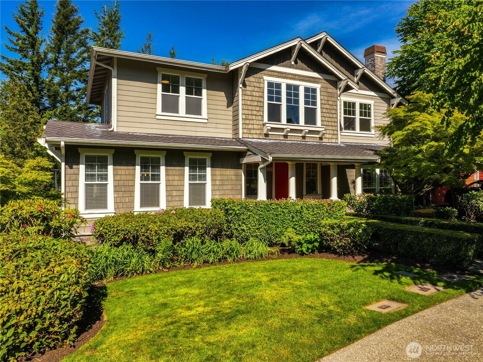 6722  Azalea Way SE  Snoqualmie WA 98065 photo