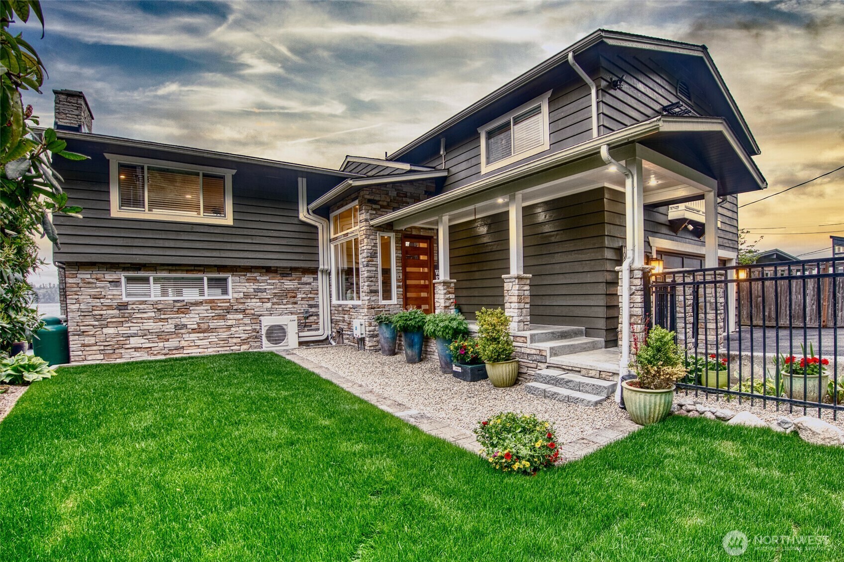 Property Photo:  10879  Point Vashon Drive SW  WA 98070 