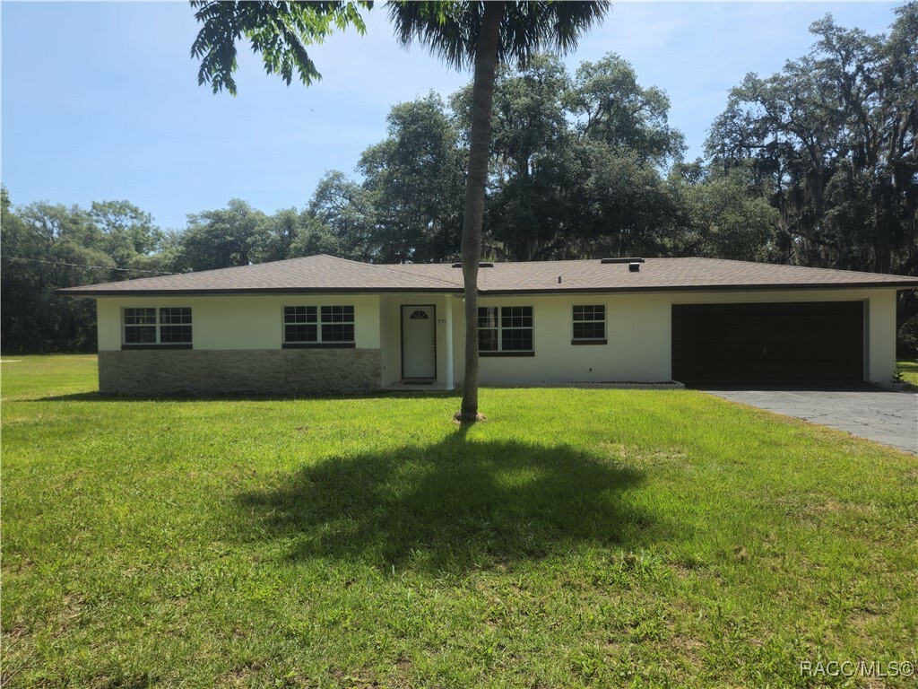 Property Photo: 7781 N Lazy Trail FL 34428