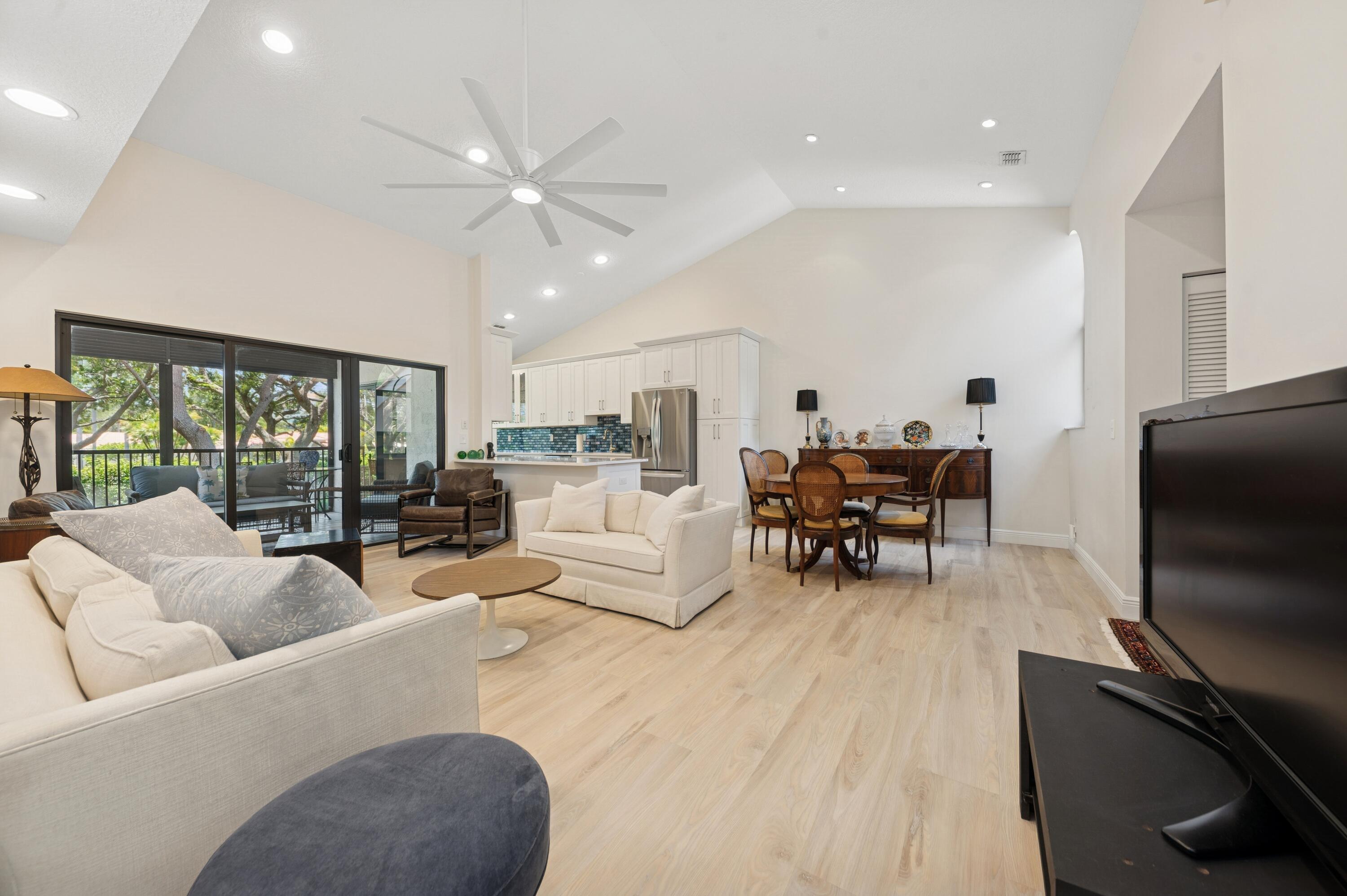 Property Photo: 17340 Boca Club 702 Boulevard 702 FL 33487