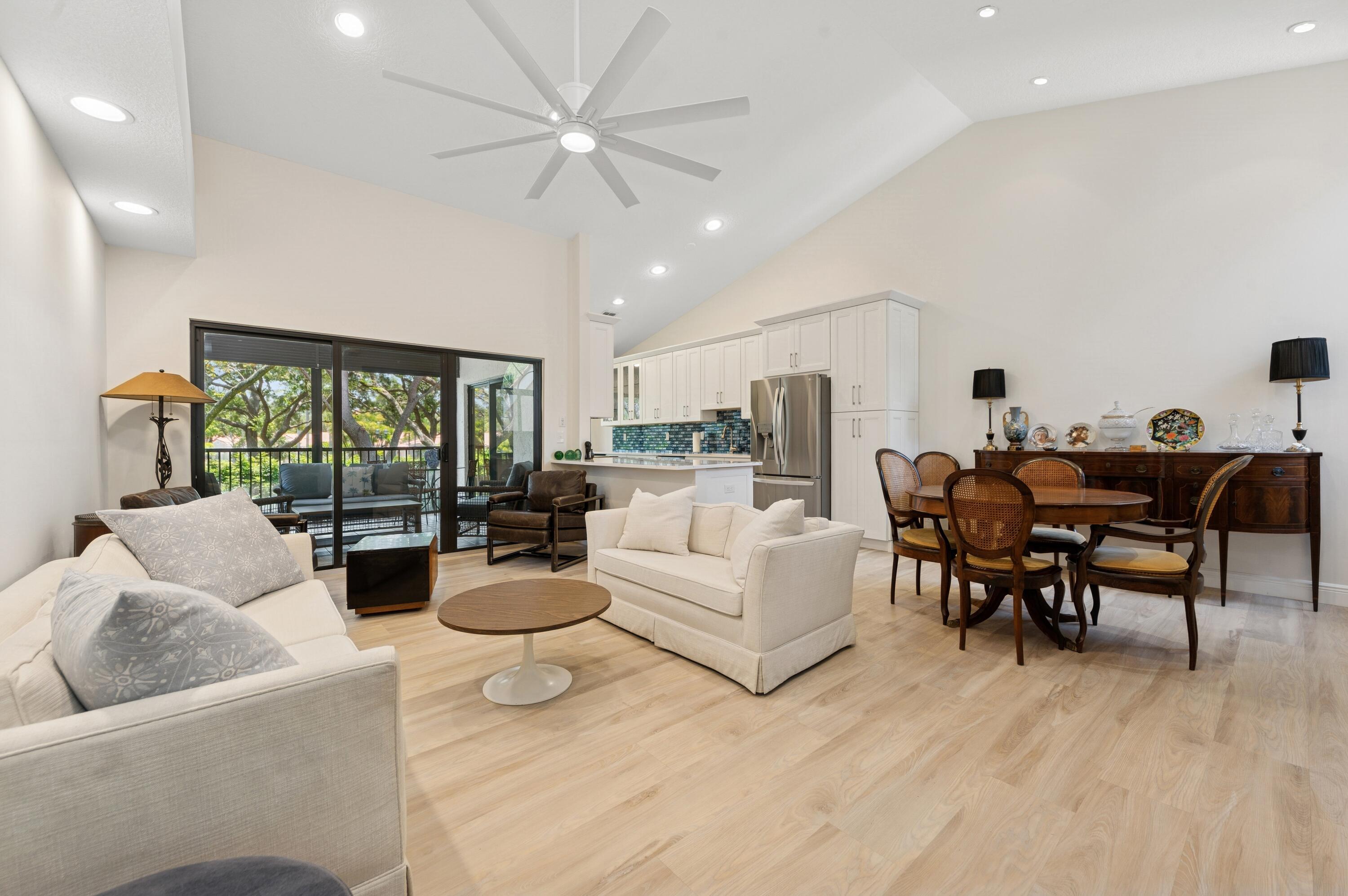 Property Photo:  17340 Boca Club 702 Boulevard 702  FL 33487 