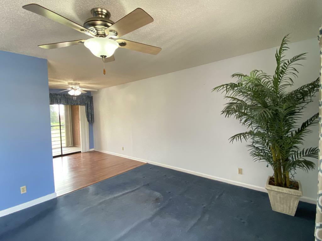 Property Photo: 4273 Oak Terrace Drive FL 33463
