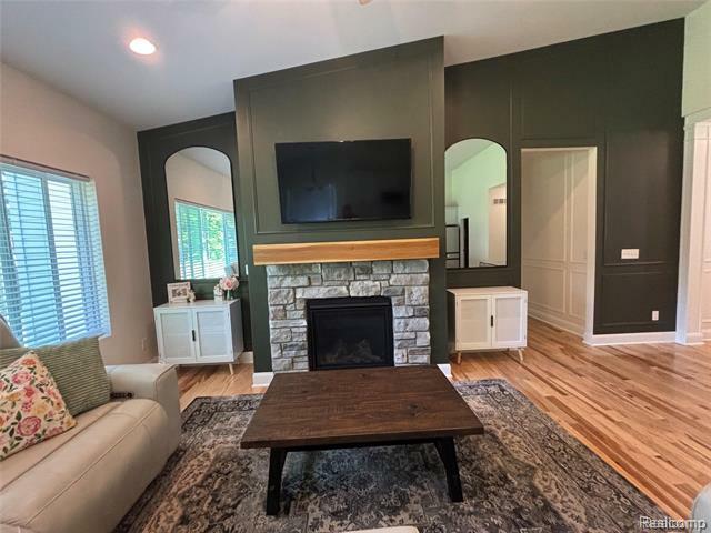 Property Photo: 6210 Woodridge Lane MI 48439
