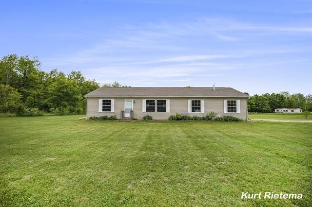 Property Photo: 532 48th Street MI 49056