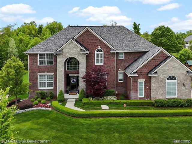 Property Photo: 52486 Aspen Drive MI 48178
