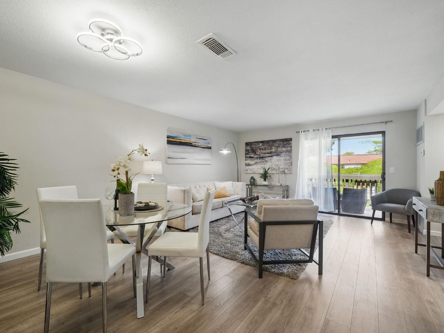 Property Photo:  612 San Conrado Terrace 7  CA 94085 