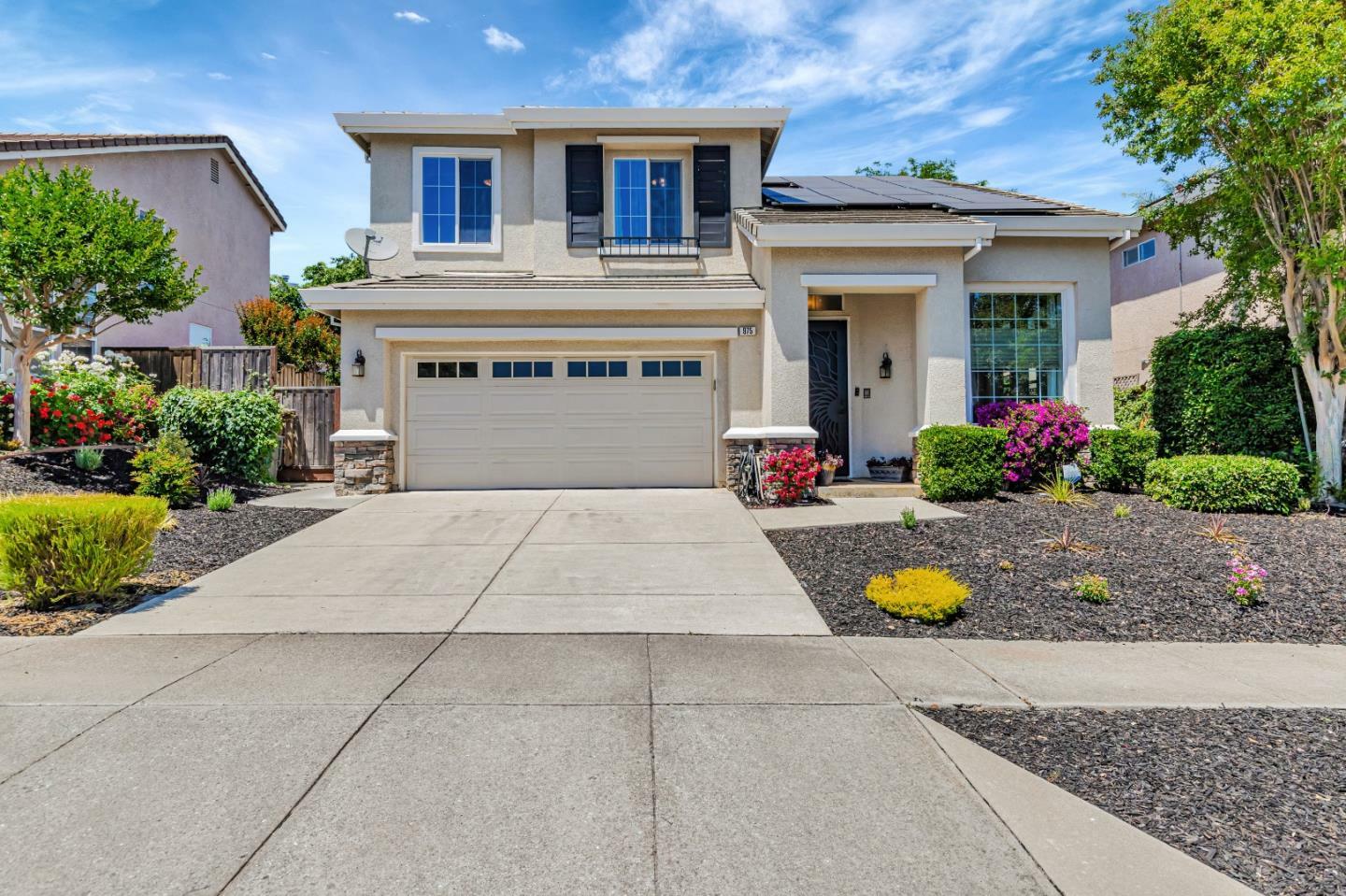 Property Photo: 975 Oak Brook Way CA 95020