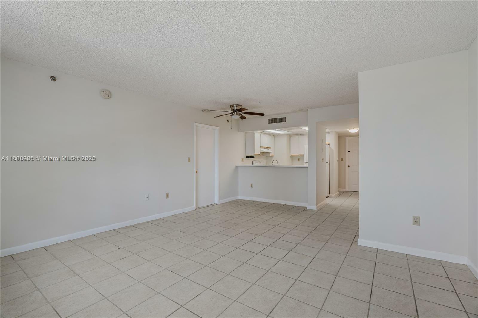 Property Photo:  540 Brickell Key Dr 718  FL 33131 