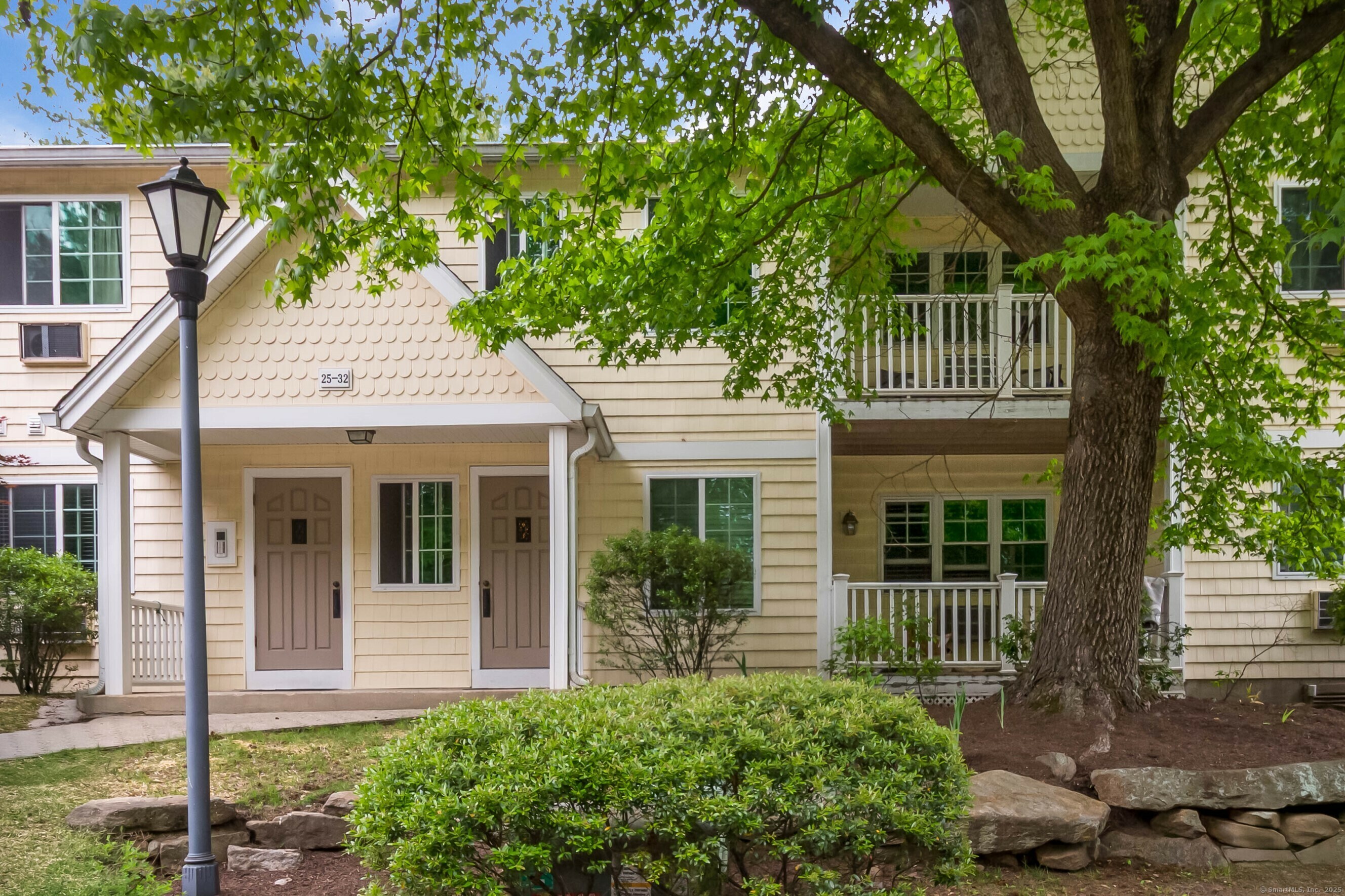 Property Photo: 2955 Madison Avenue Apt 25 CT 06606