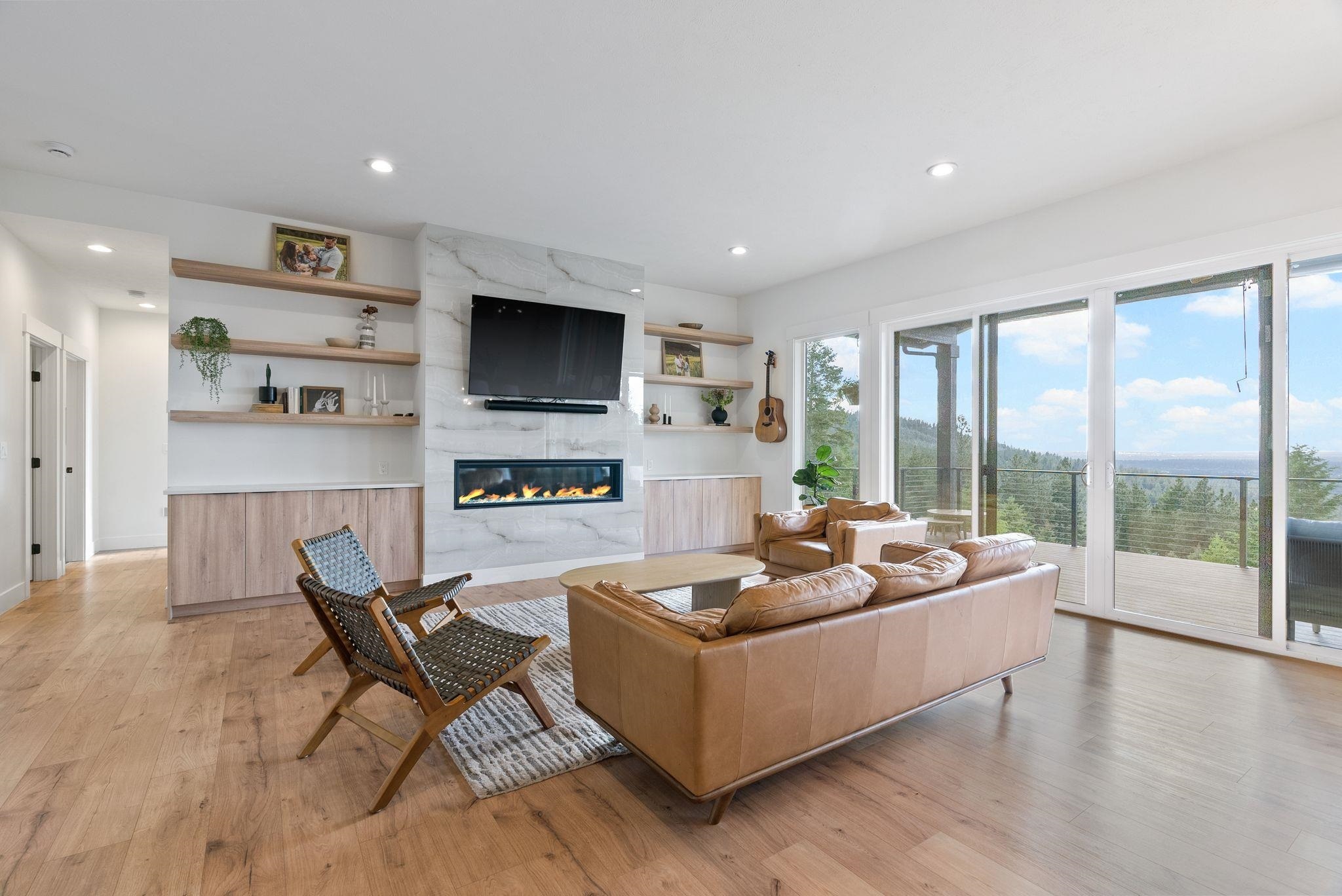 Property Photo: 5101 S Girard Ln WA 99223