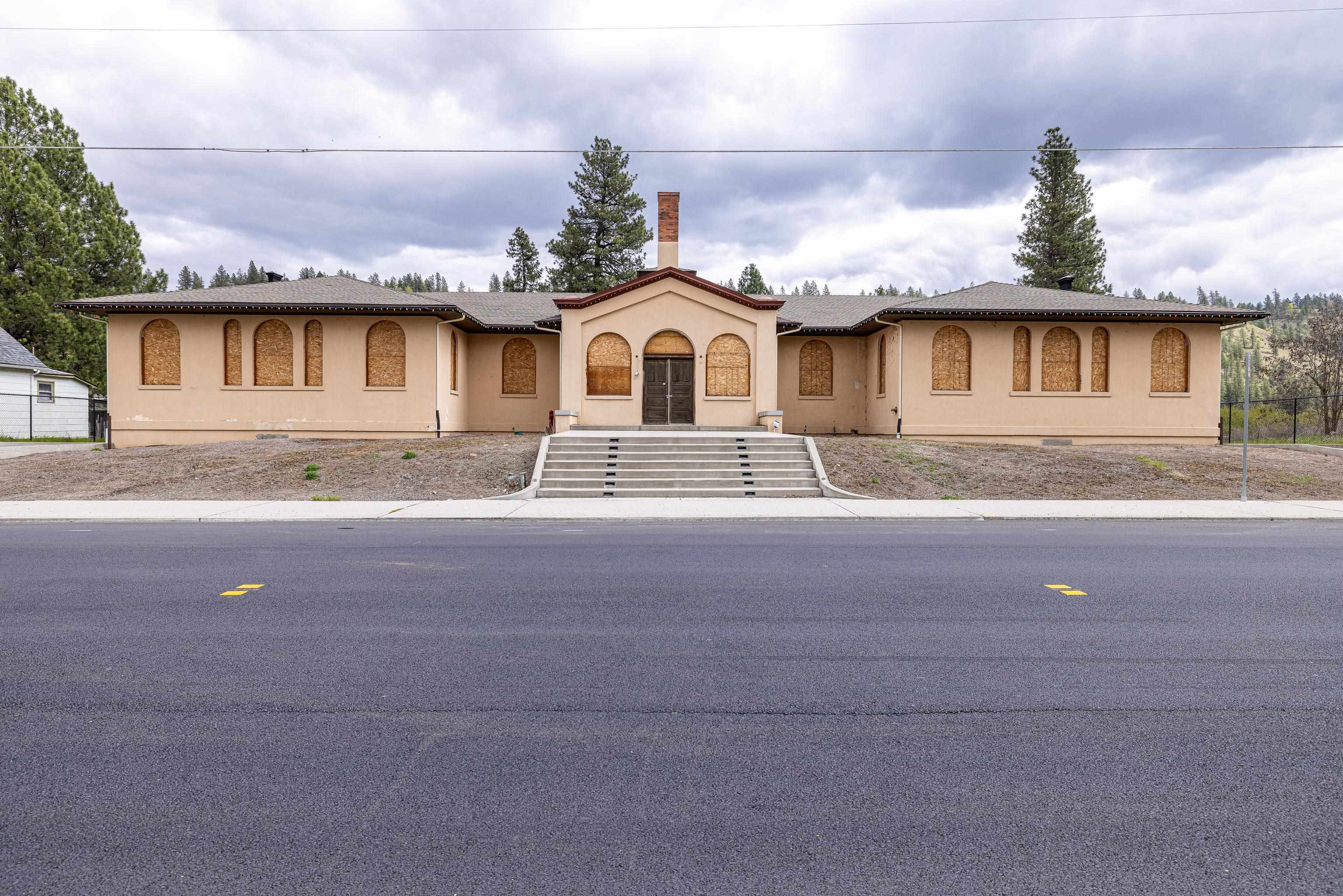 Property Photo: 2225 S Inland Empire Way WA 99224
