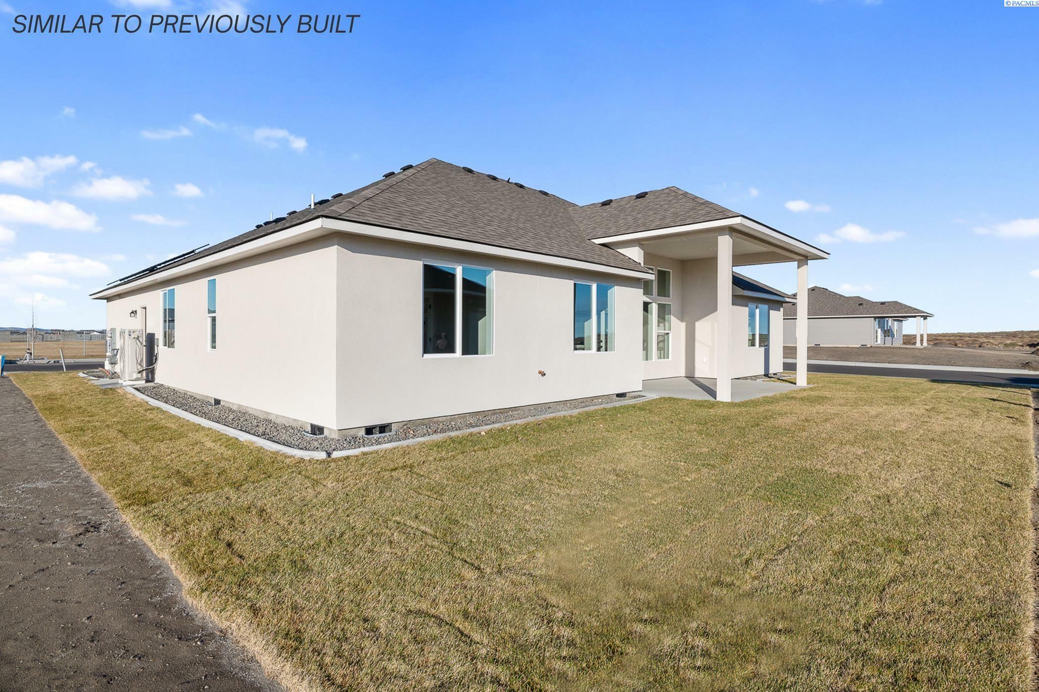 Property Photo: 6501 Rd 90 WA 99301