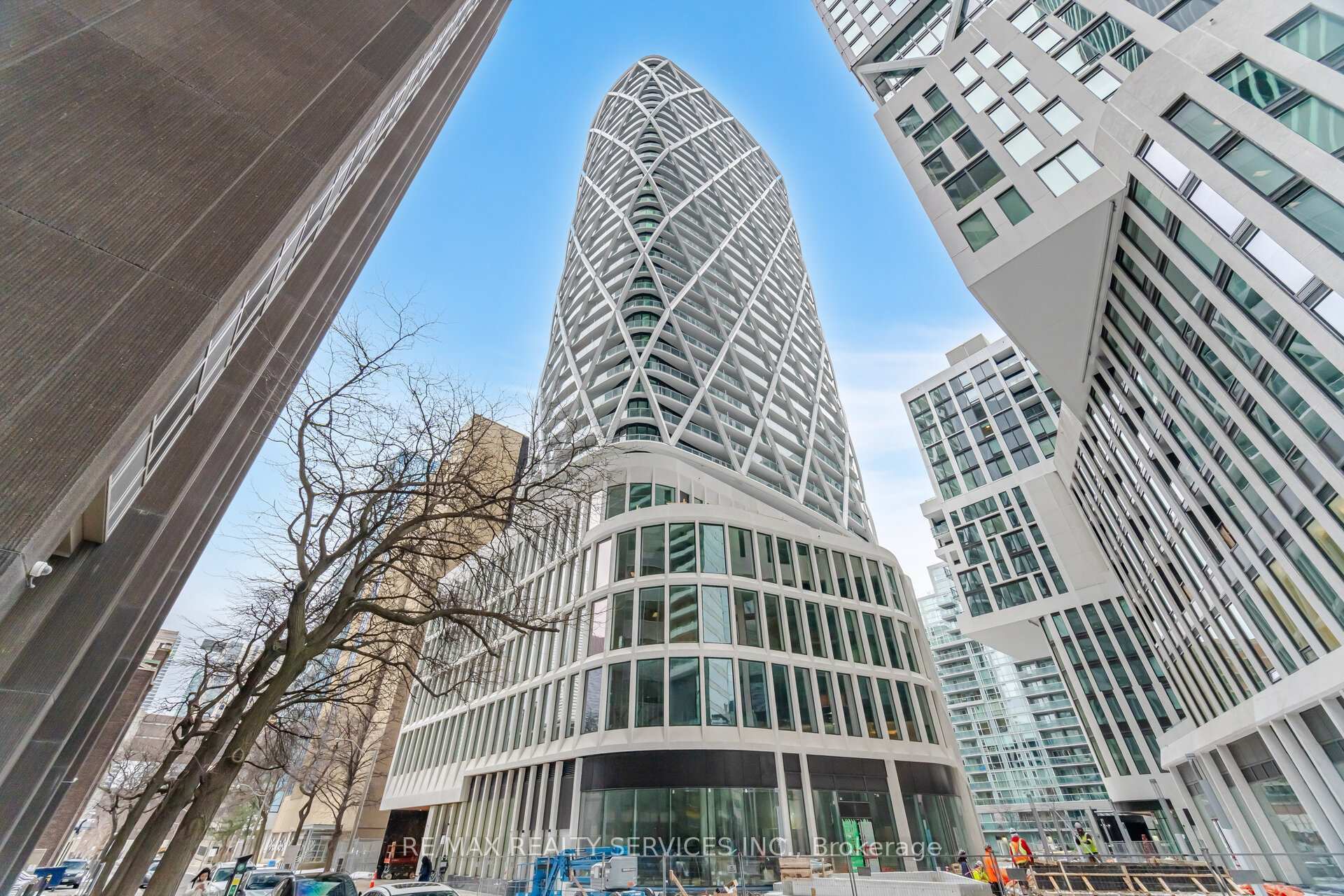 Property Photo: 230 Simcoe Street 2721 ON M5T 0G7
