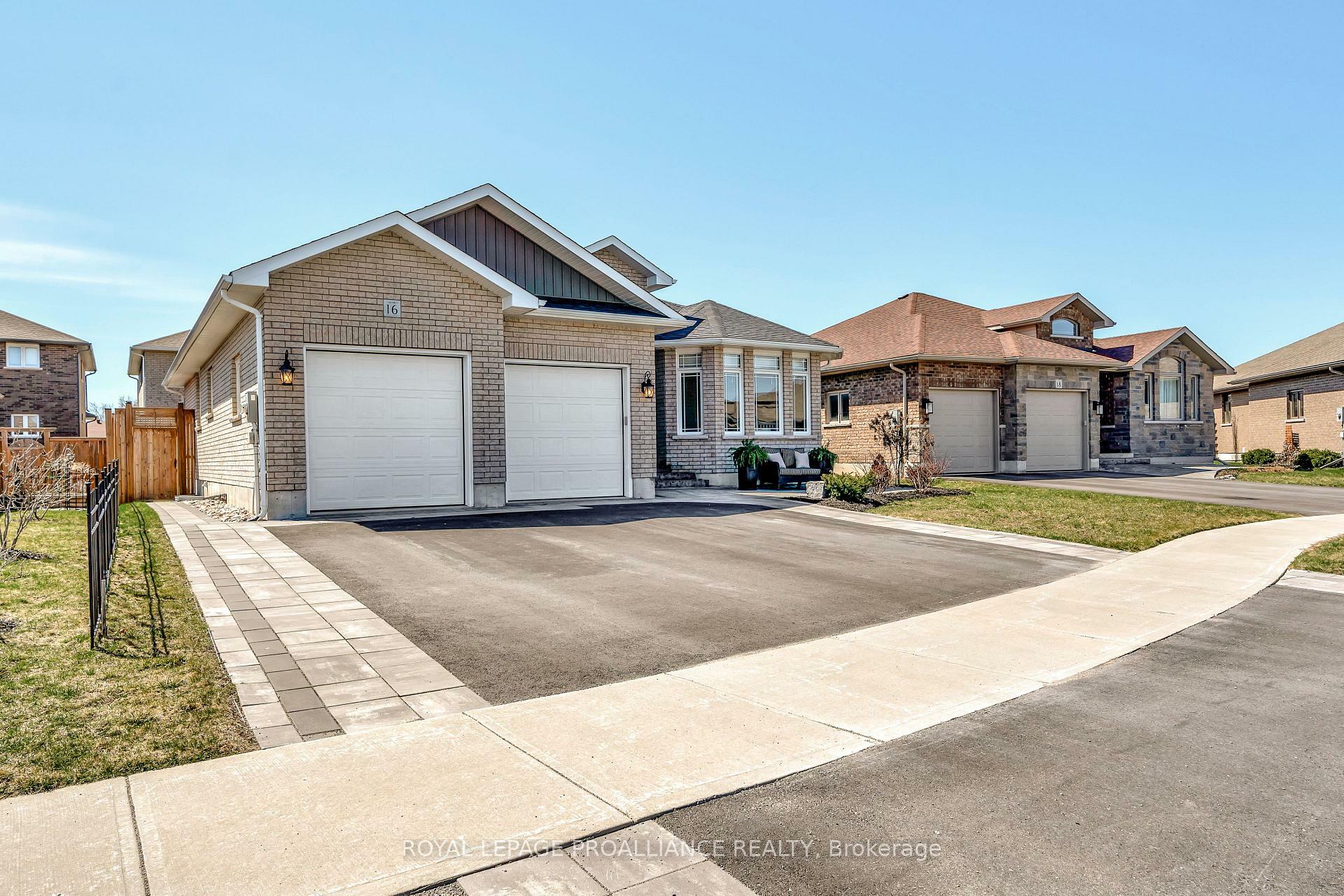 Property Photo: 16 Hummingbird Drive ON K8N 0H7