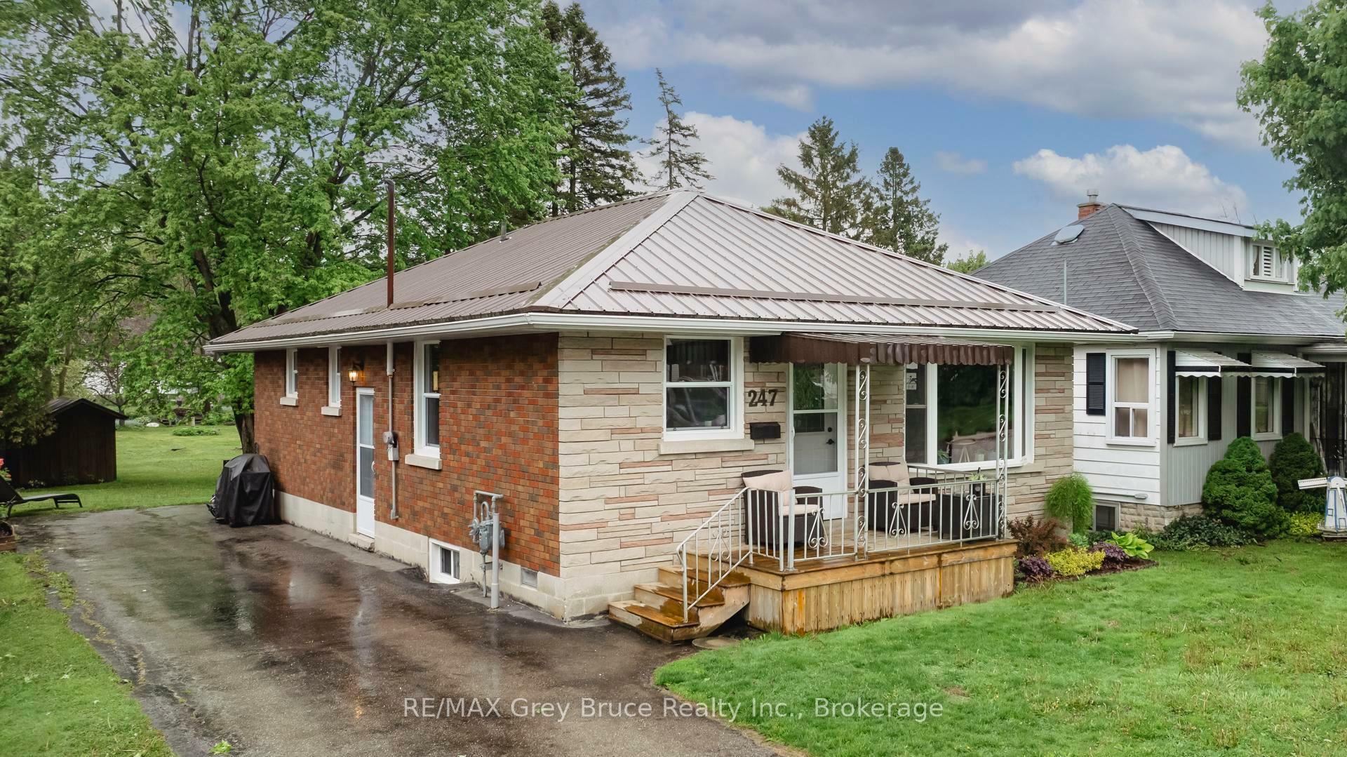 Property Photo: 247 Albert Street S ON N0G 1R0