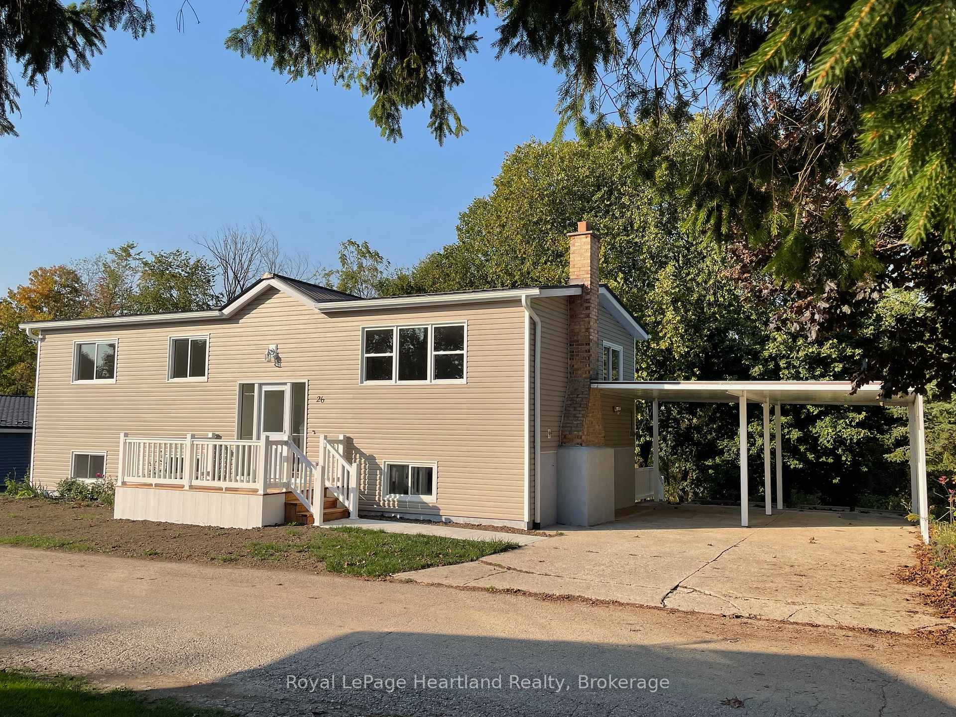 Property Photo: 26 Watergate Drive ON N7A 3Y3