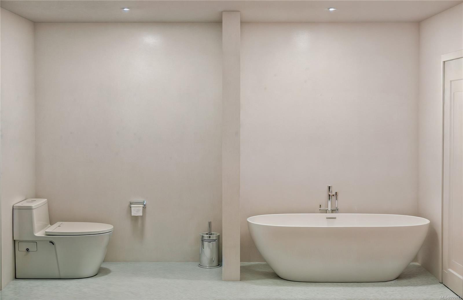 Property Photo: 7815 Wallace Dr 405 BC V8M 2B1