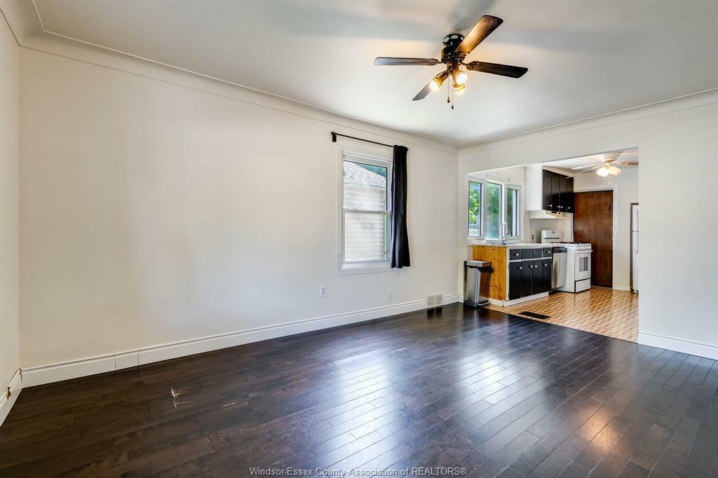 Property Photo: 1359 Elm Avenue ON N8X 2B7