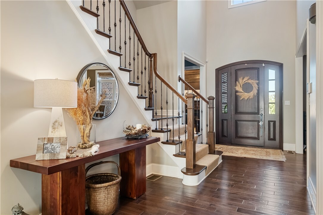 Property Photo: 338 Buckingham Dr PA 15367