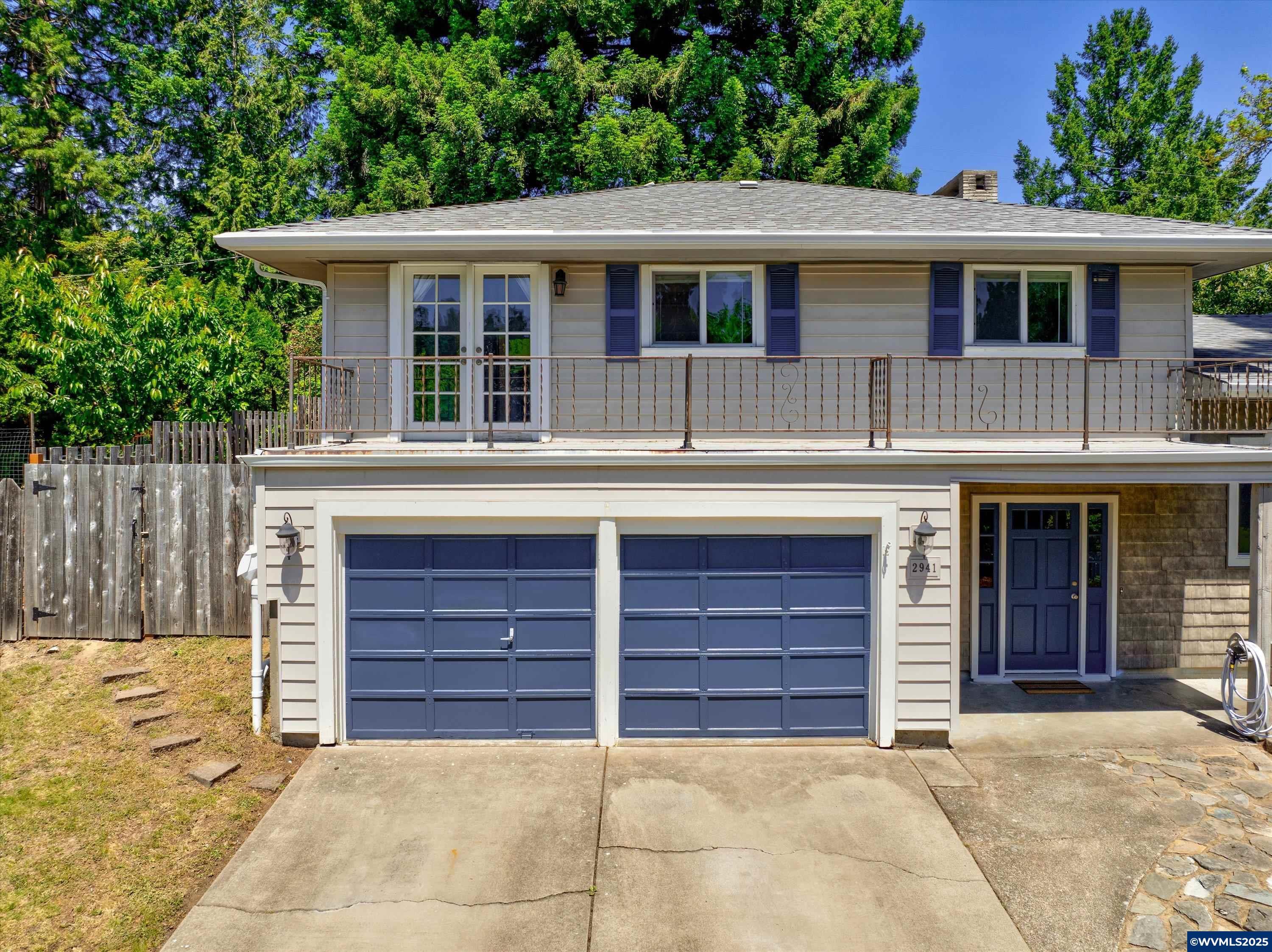 Property Photo: 2941 NW Elmwood Dr OR 97330