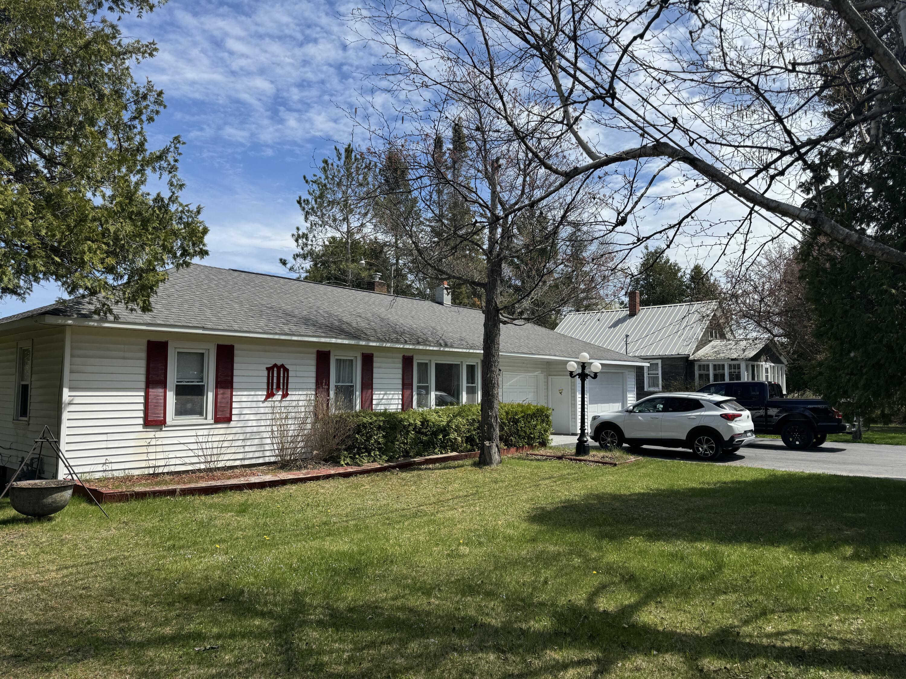 Property Photo: 3301 US 23 South MI 49707