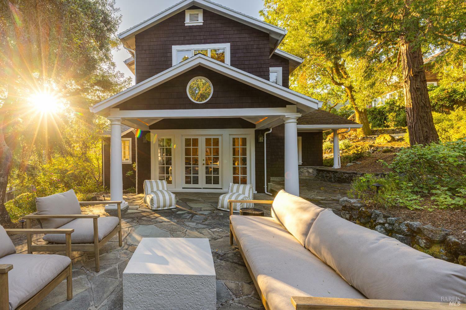 Property Photo:  260 Redwood Drive  CA 94973 