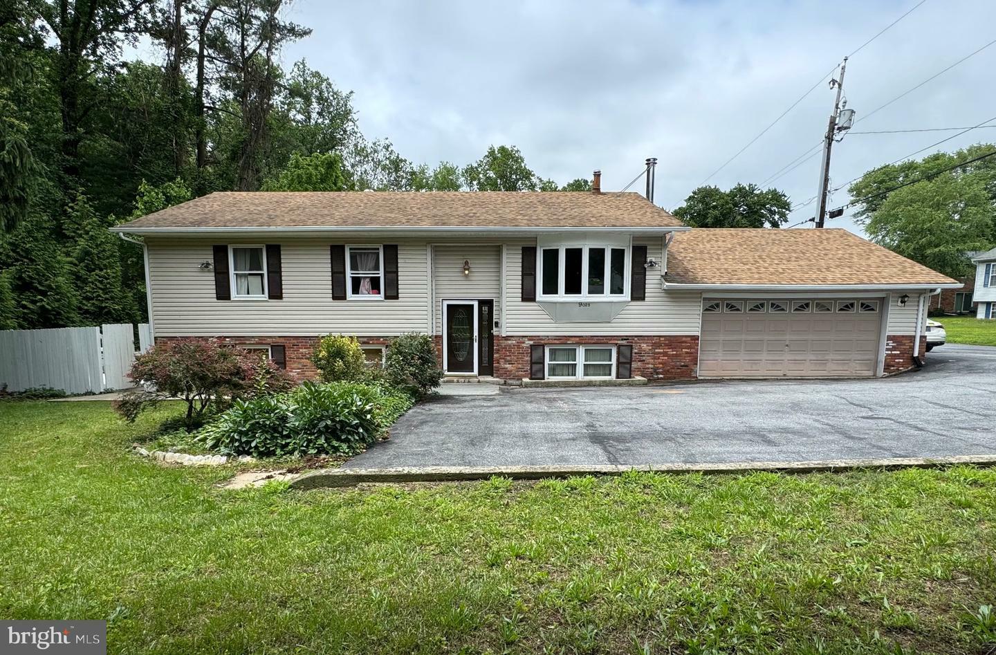 9025 Jefferson  Savage MD 20763 photo