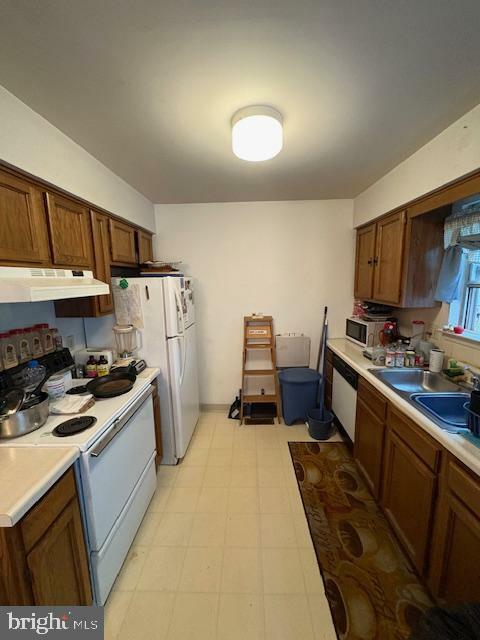 Property Photo: 22 Blairville Road DE 19720