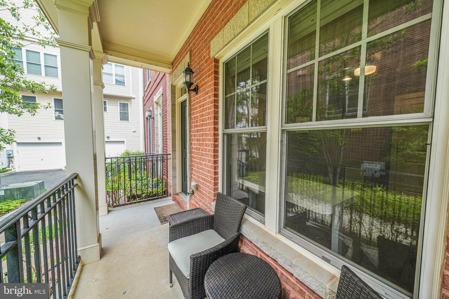 Property Photo: 585 Regent Place NE DC 20017