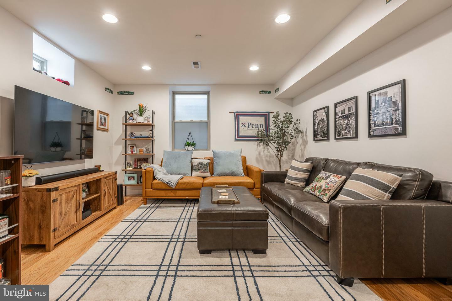 Property Photo: 2307 Carpenter Street PA 19146