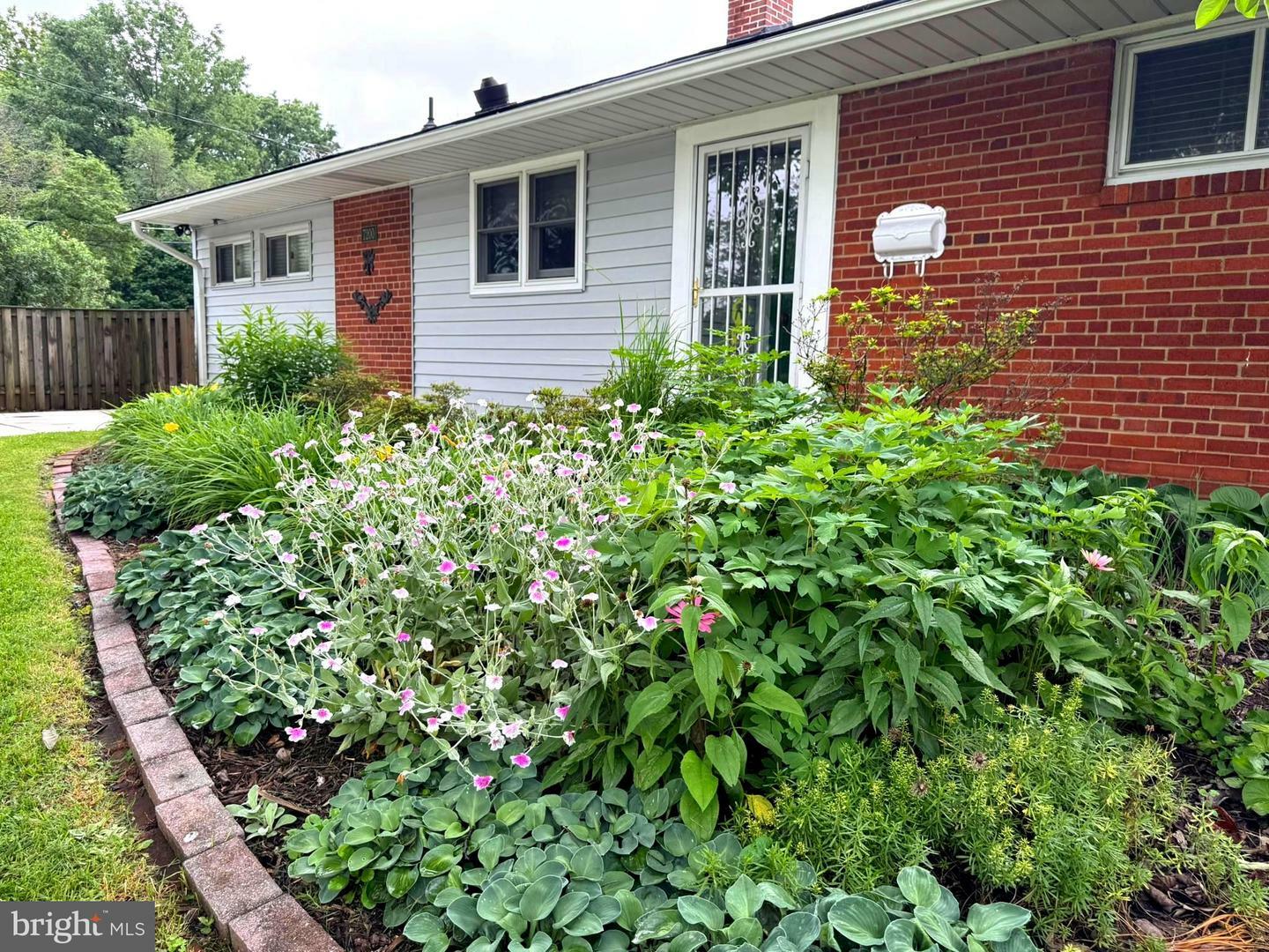 Property Photo: 7200 Highland Street VA 22150