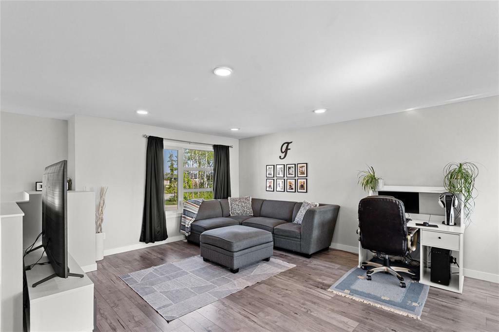 Property Photo:  22 Annenfeld Village Road  MB R0A 0V0 