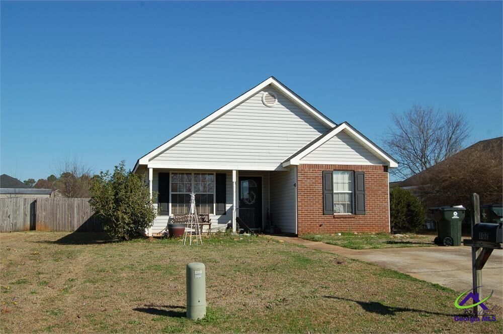 Property Photo:  102 Strawbridge Lane  GA 31005 