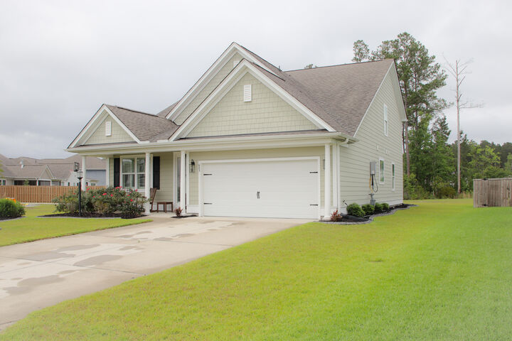Property Photo:  683 Yellow Leaf Lane  SC 29486 