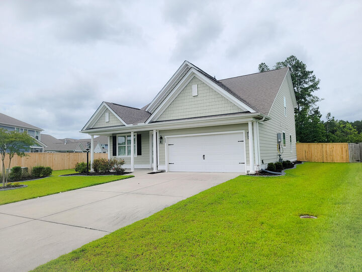 Property Photo:  683 Yellow Leaf Lane  SC 29486 